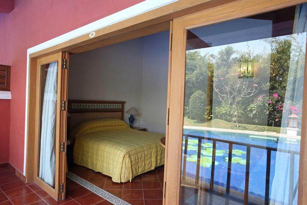Leonia Holistic Destination Hotel Shamirpet Bagian luar foto
