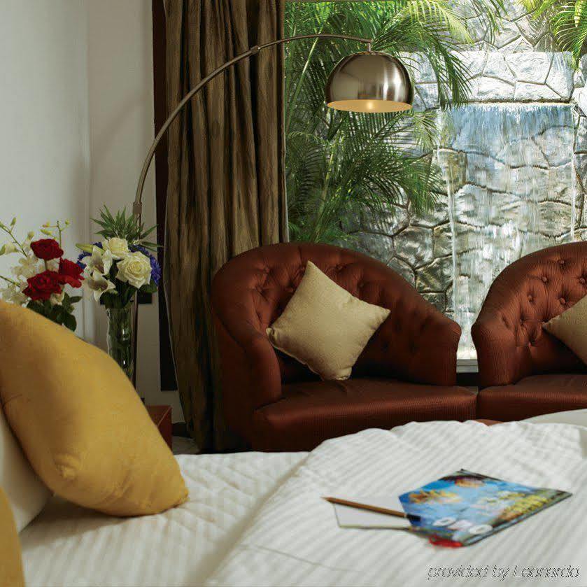 Leonia Holistic Destination Hotel Shamirpet Bagian luar foto