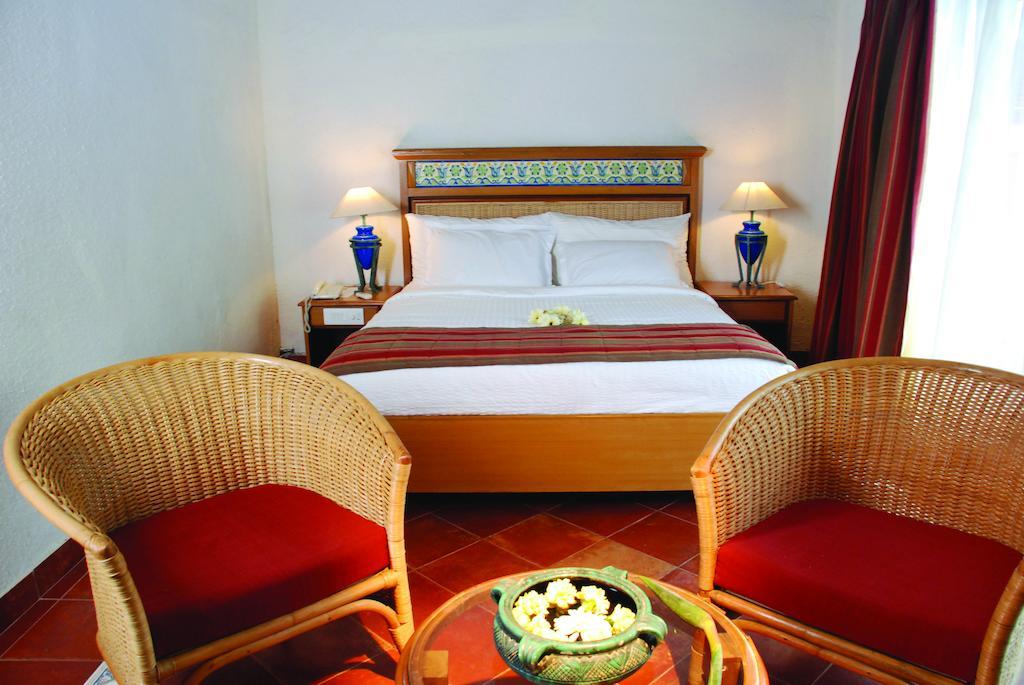 Leonia Holistic Destination Hotel Shamirpet Ruang foto