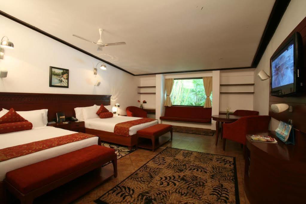 Leonia Holistic Destination Hotel Shamirpet Bagian luar foto